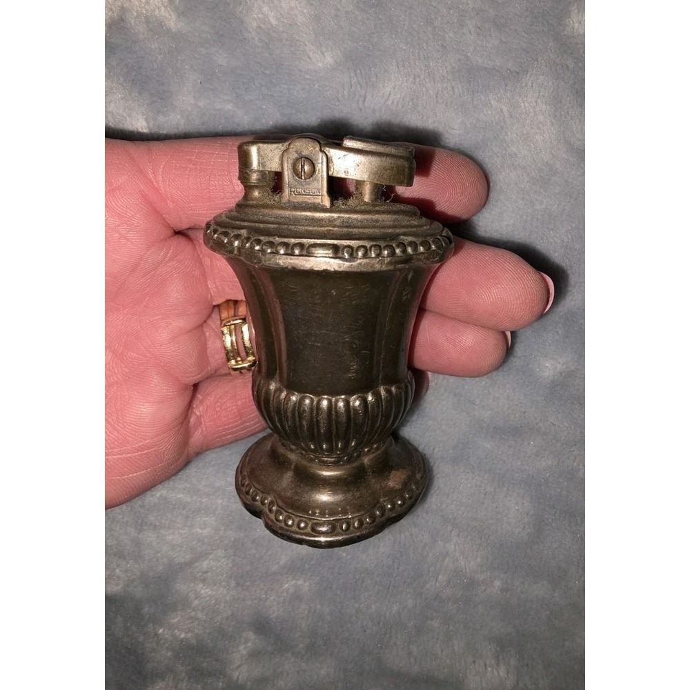 Vintage Ronson Art Metal  Art Deco Mayfair Table Lighter. RARE